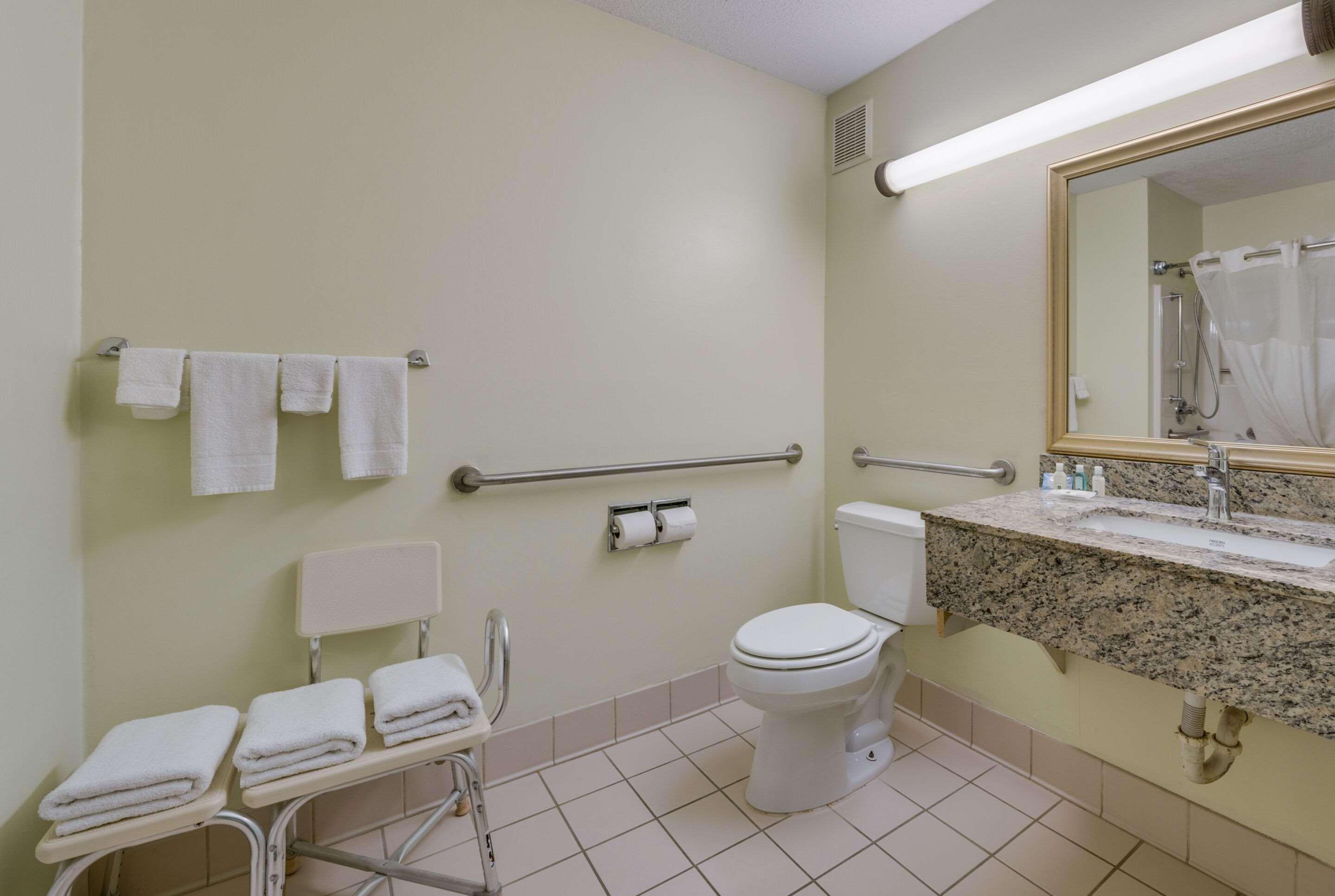 סו פולס Quality Inn & Suites South מראה חיצוני תמונה