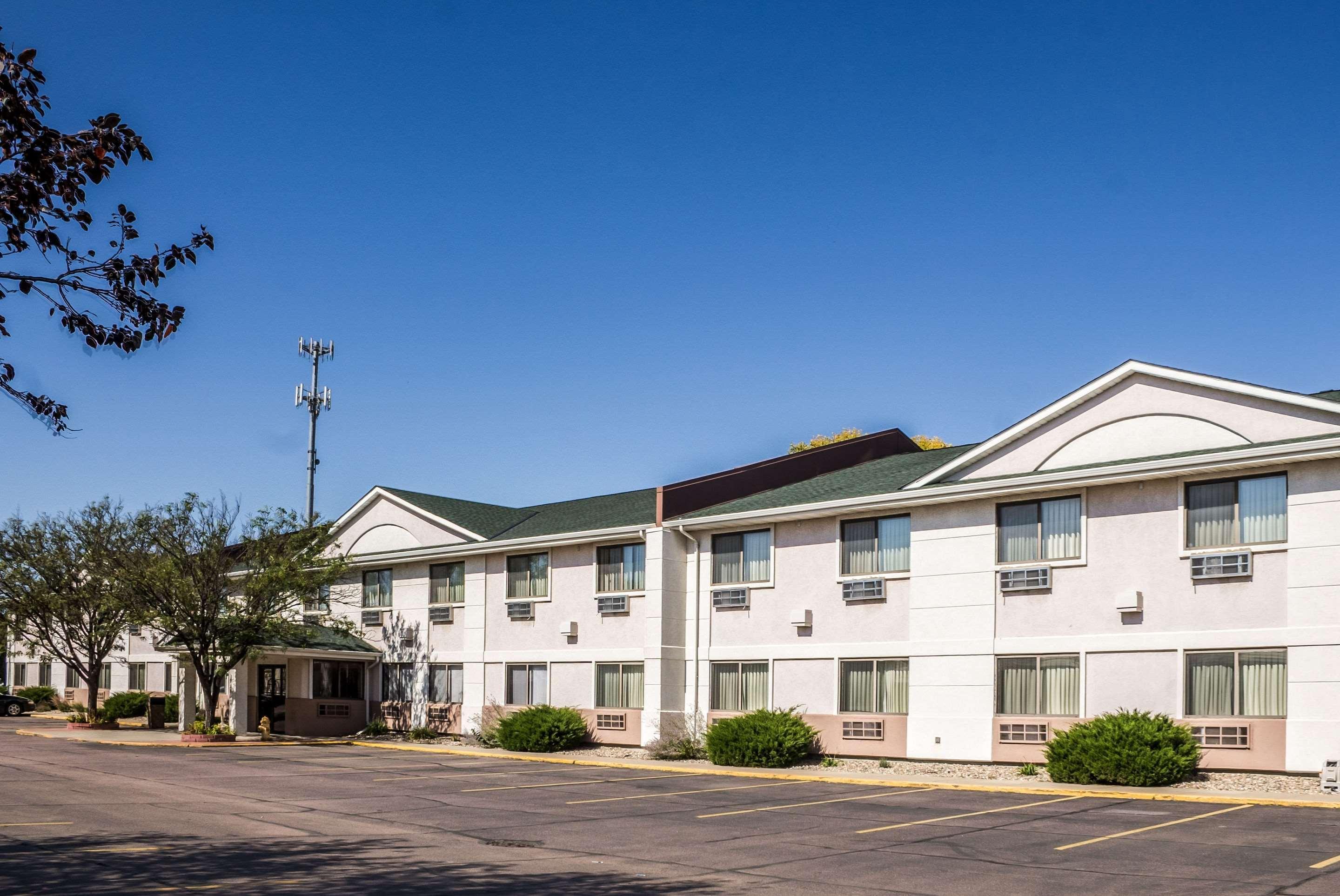 סו פולס Quality Inn & Suites South מראה חיצוני תמונה
