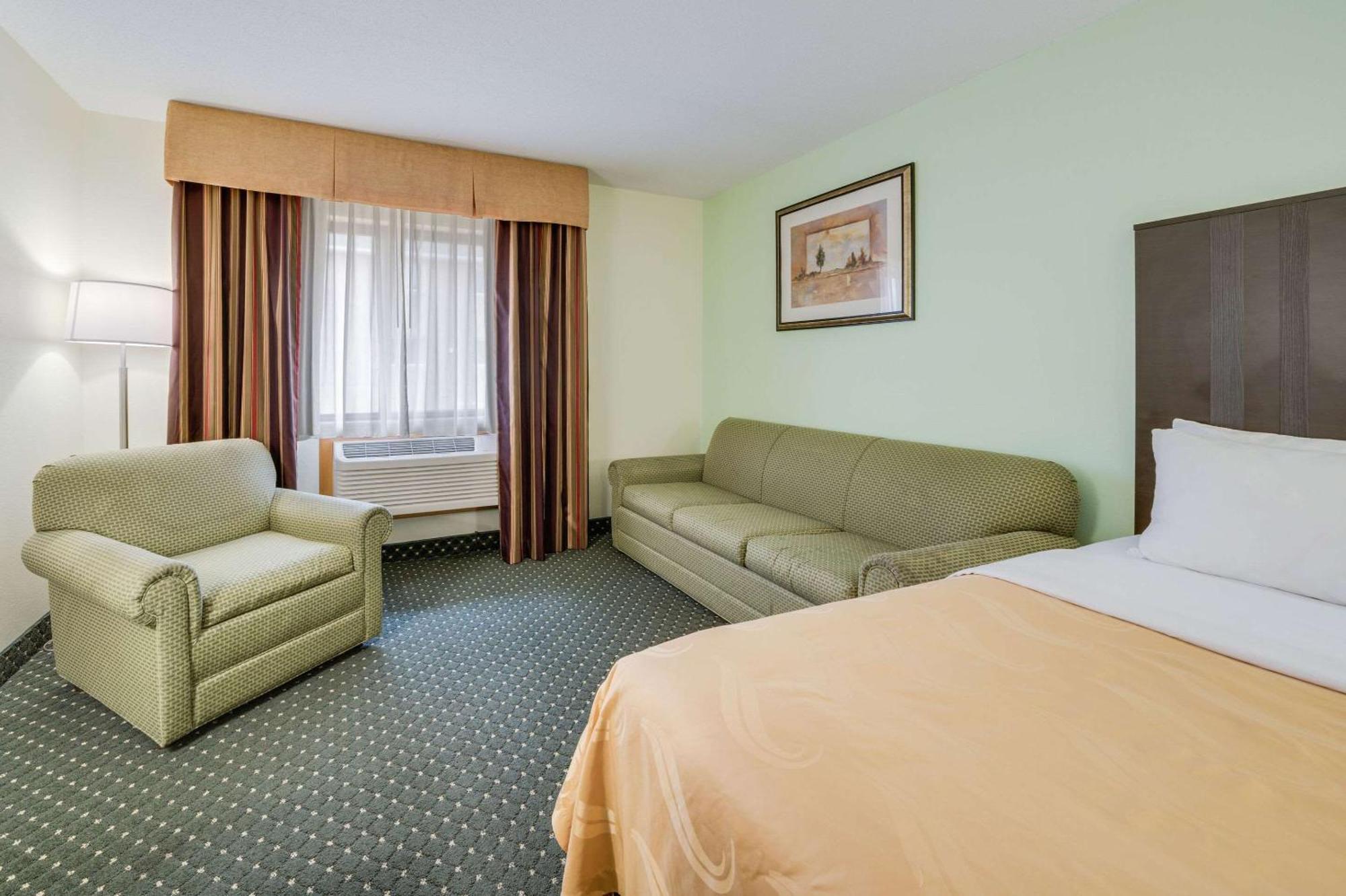 סו פולס Quality Inn & Suites South מראה חיצוני תמונה