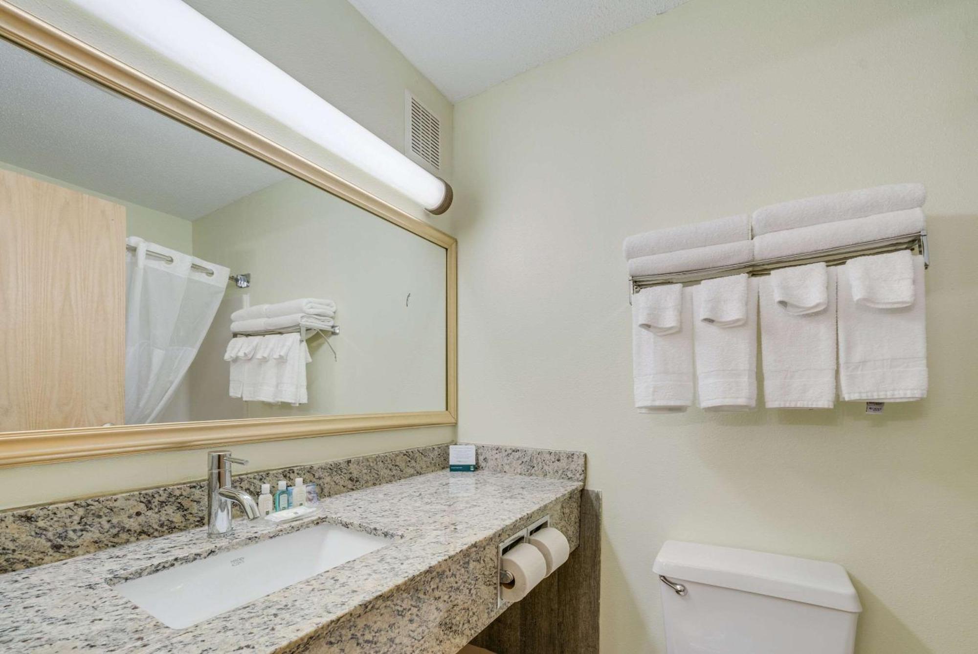סו פולס Quality Inn & Suites South מראה חיצוני תמונה