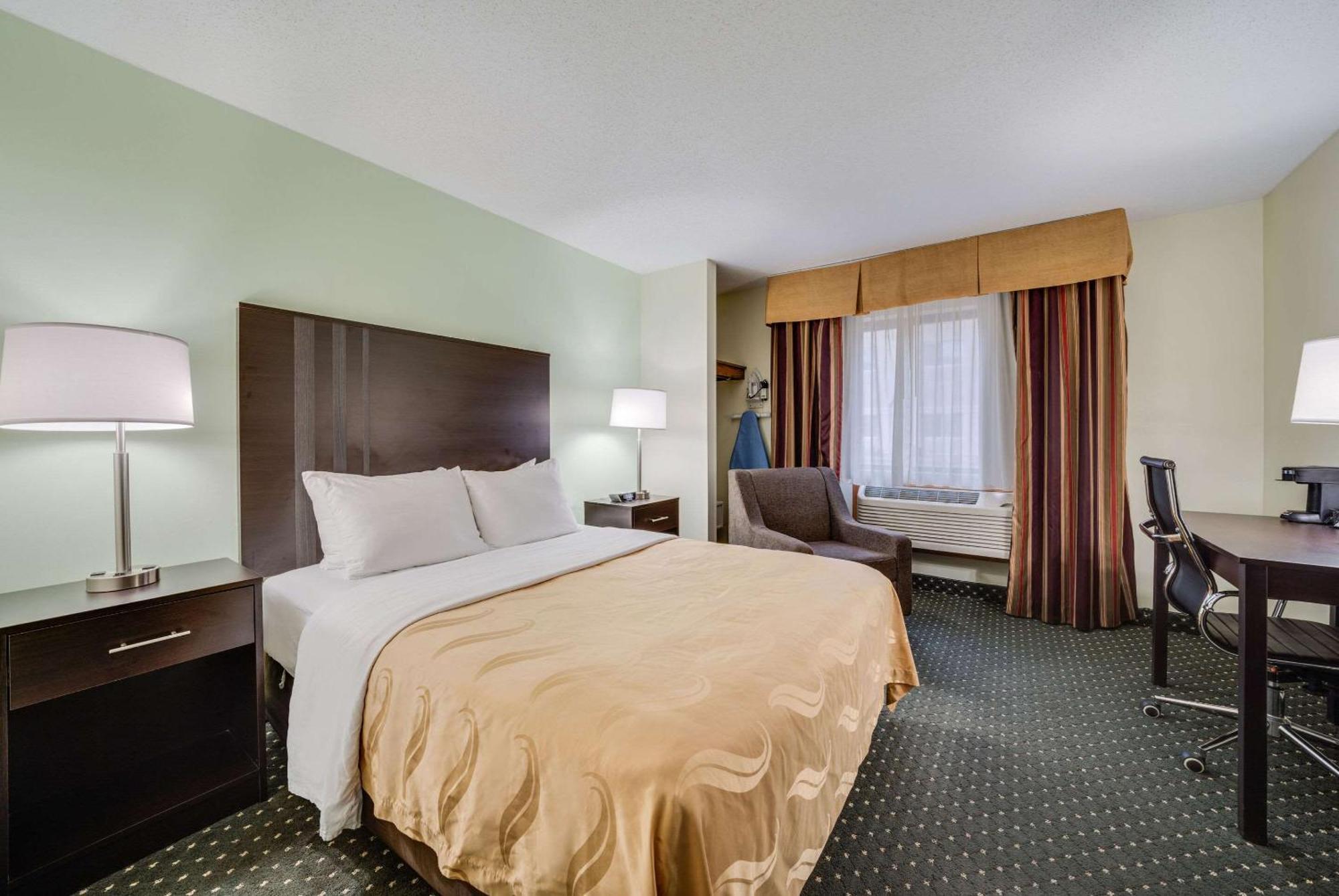 סו פולס Quality Inn & Suites South מראה חיצוני תמונה